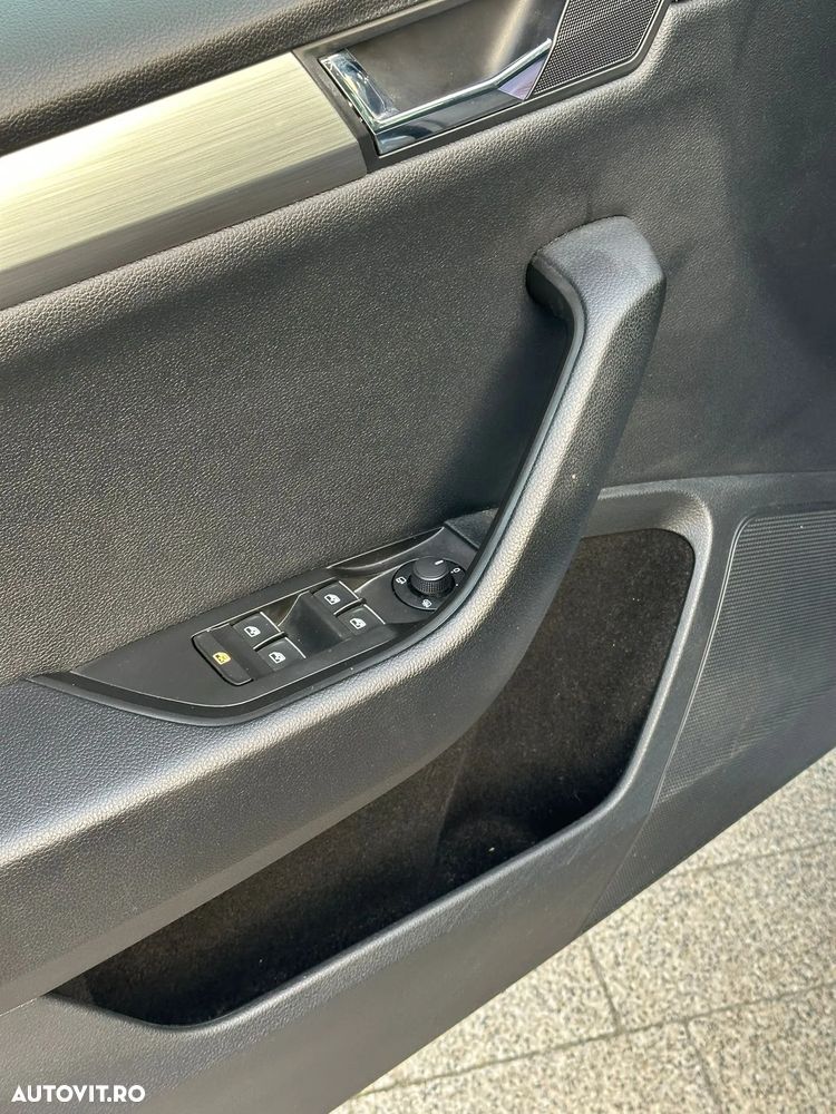 Skoda Superb 2.0 TDI DSG Style - 18