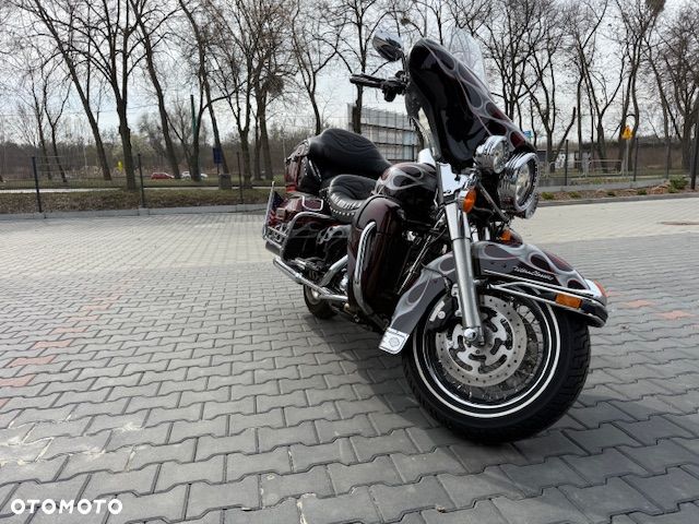 Harley-Davidson FLH Electra Glide - 10