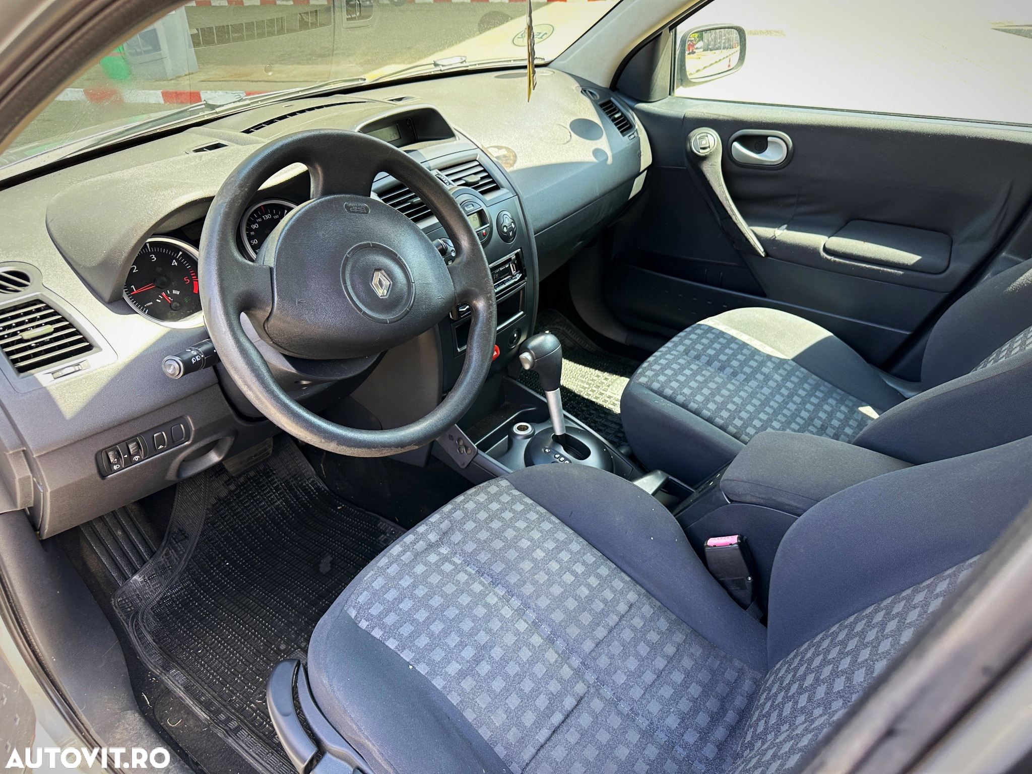 Renault Megane 1.9 dCi FAP Aut. Privilege - 9