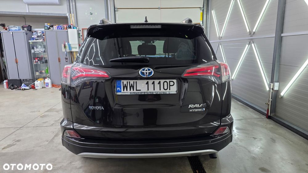Toyota RAV4 Hybrid Premium 4x2 - 10