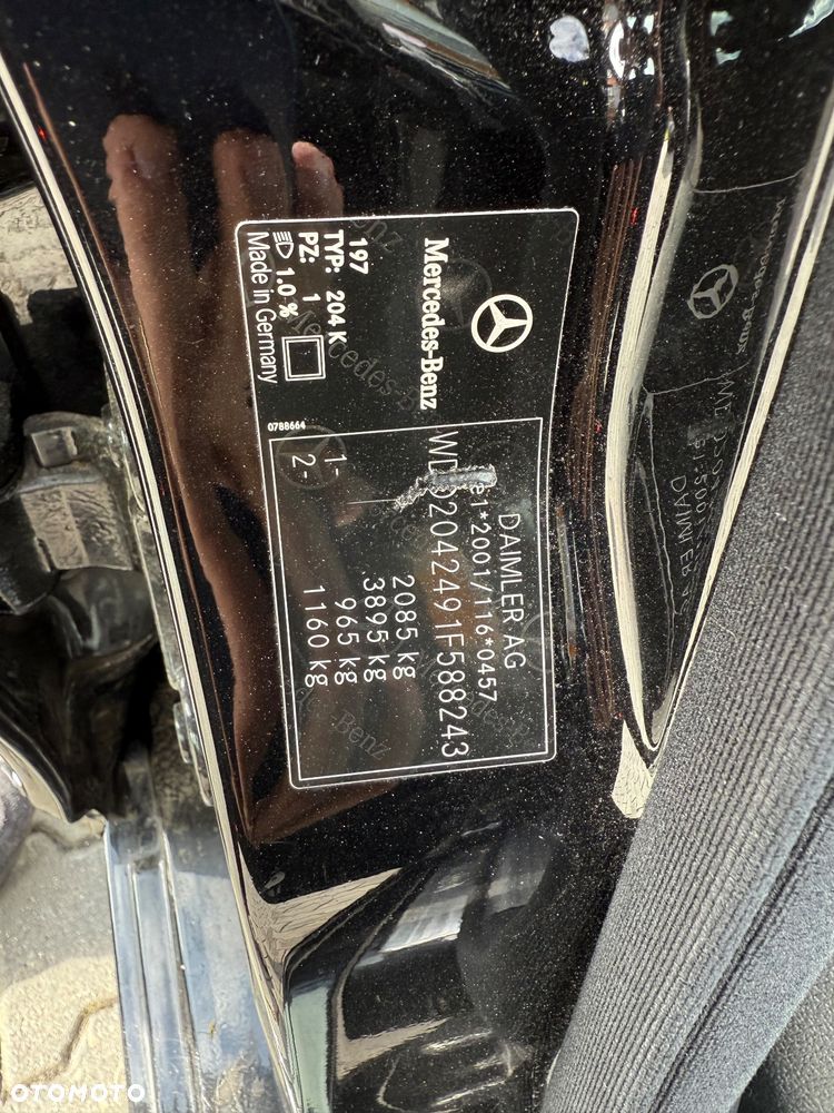 Mercedes-Benz Klasa C 180 CGI BlueEff Avantgarde - 25