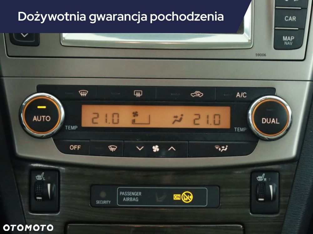 Toyota Avensis - 13