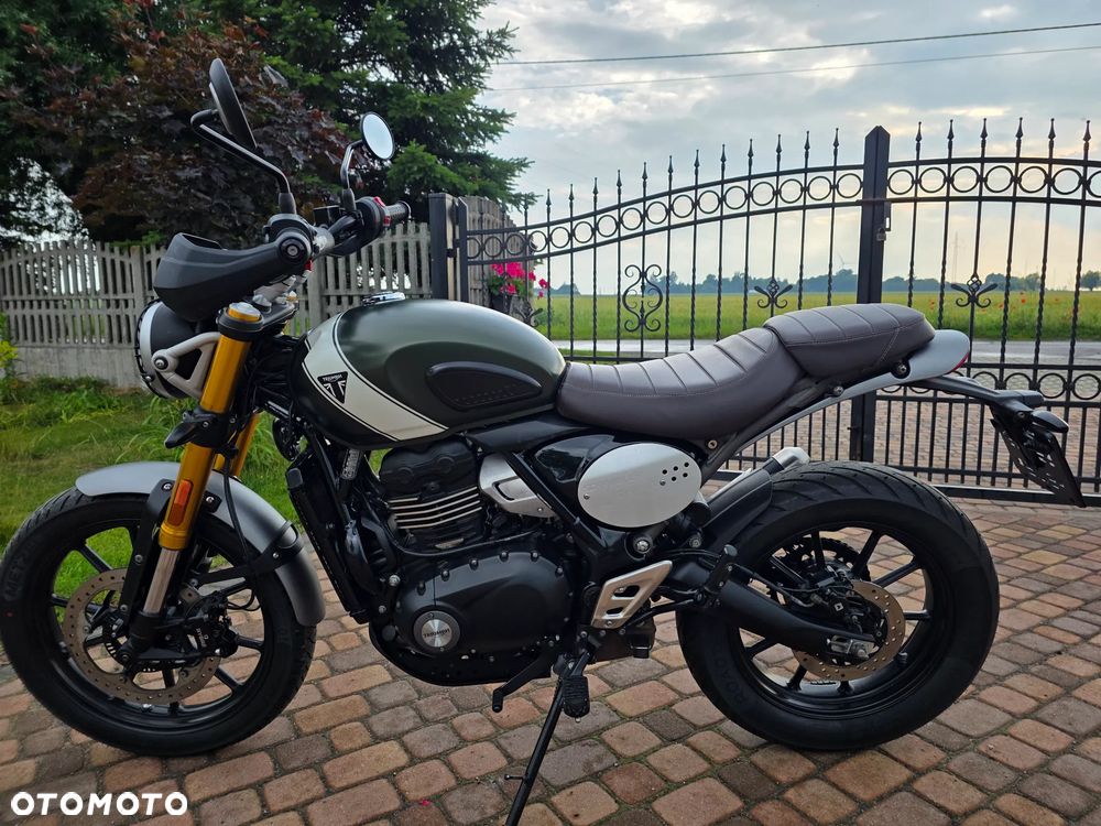 Triumph Scrambler - 9