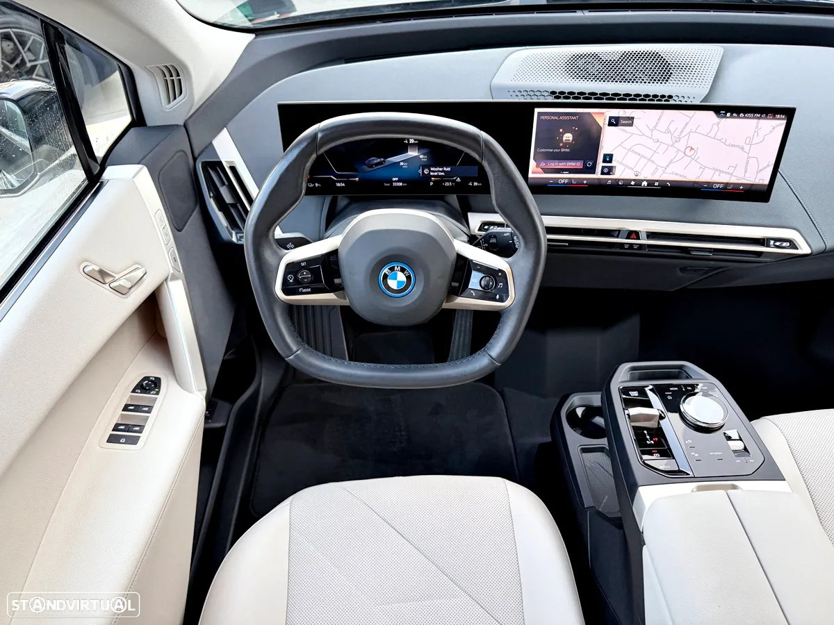 BMW iX xDrive 40 - 10