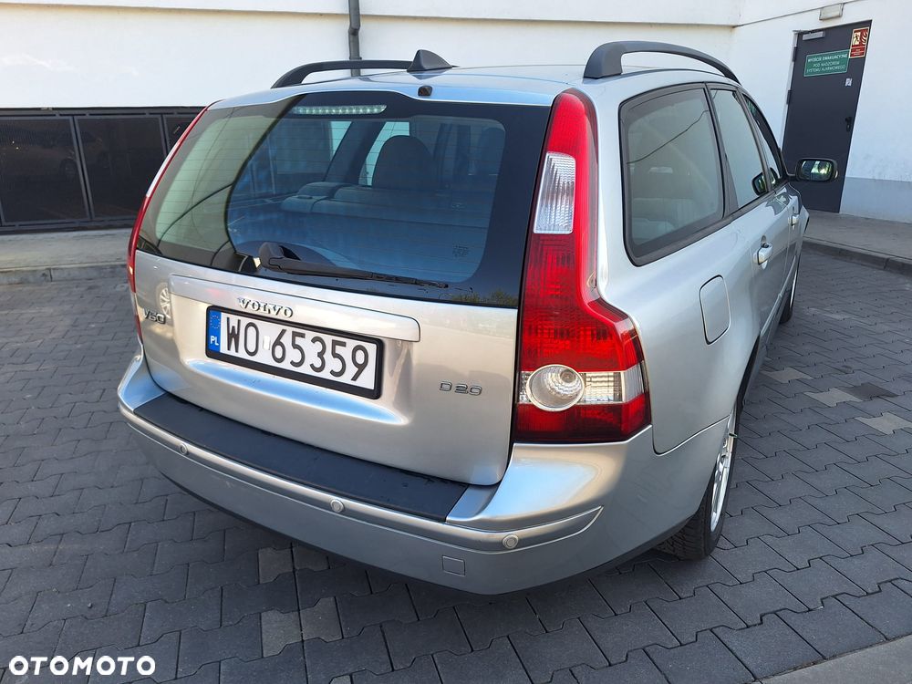 Volvo V50 2.0D Momentum - 8
