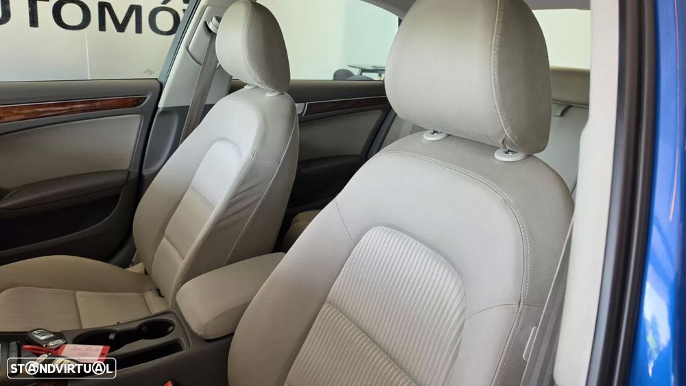 Audi A4 2.0 TDI multitronic - 40
