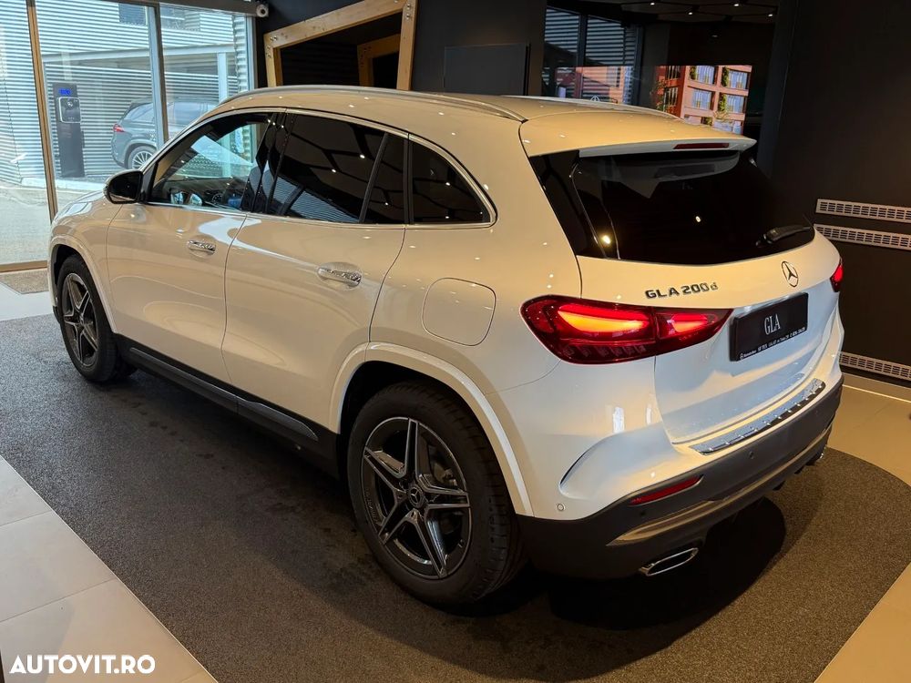 Mercedes-Benz GLA 200 d Aut. - 10