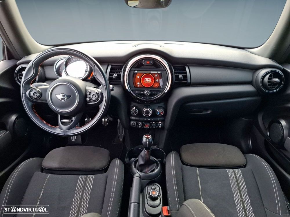 MINI 3 Portas - 12