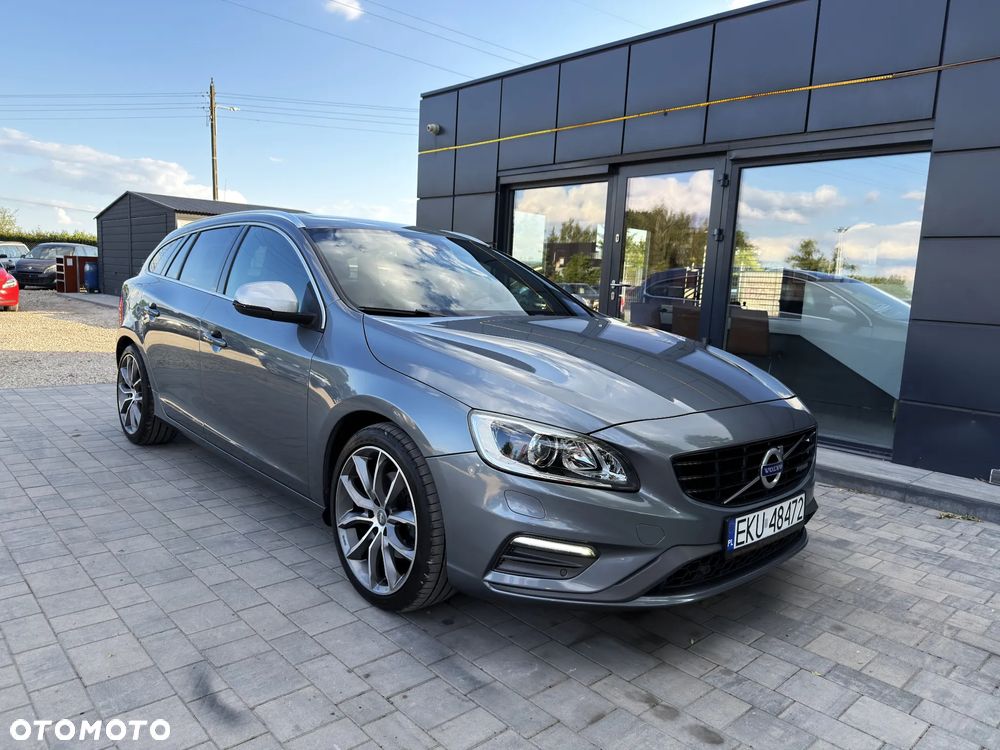 Volvo V60 D3 Drive-E R-Design Momentum - 16
