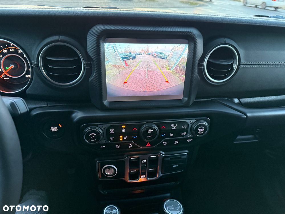 Jeep Wrangler Unlimited GME 2.0 Turbo Sahara - 15