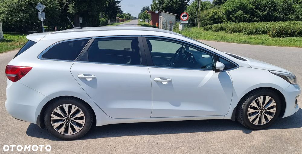 Kia Ceed 1.6 GDI Business Line - 8