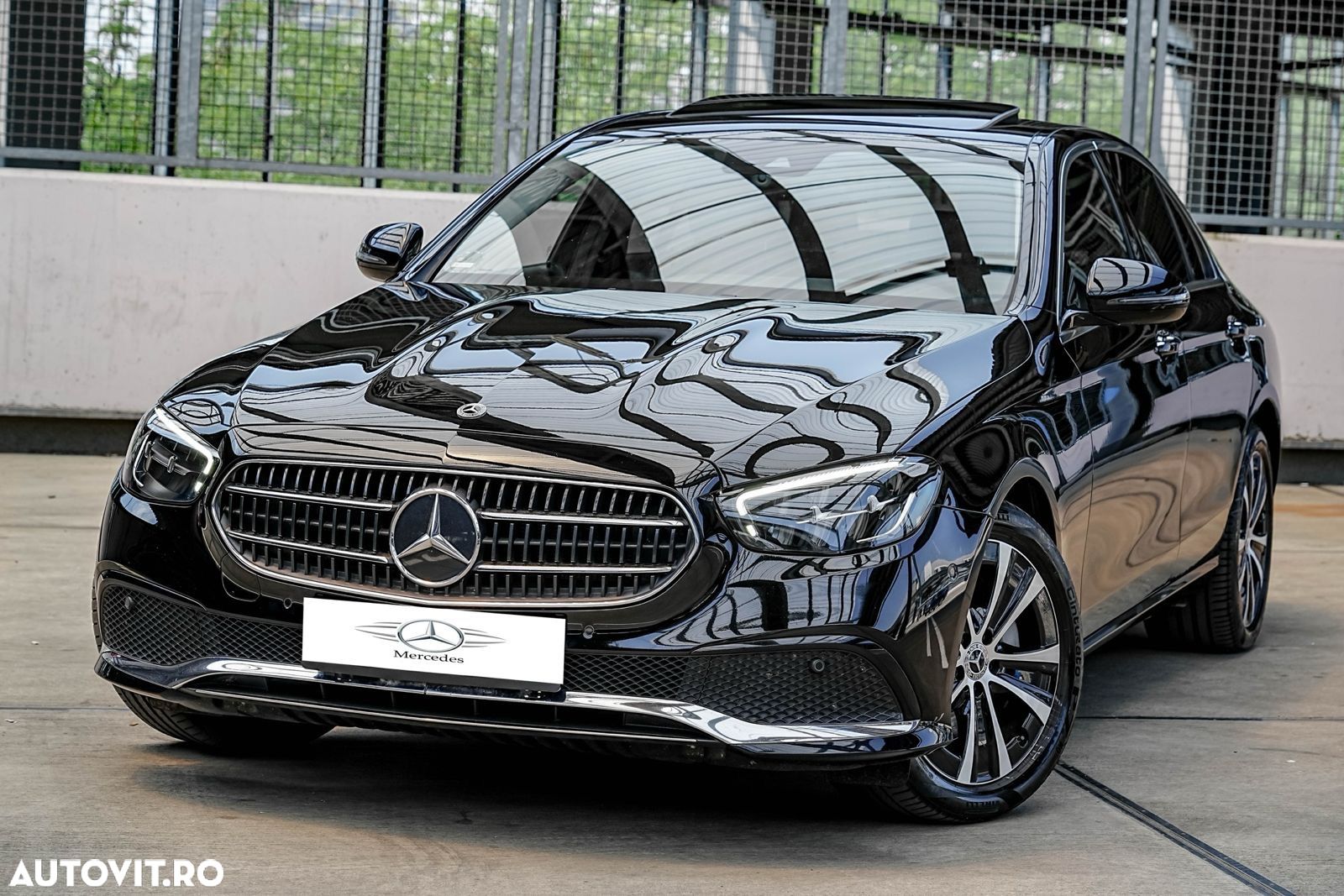 Mercedes-Benz E - 1