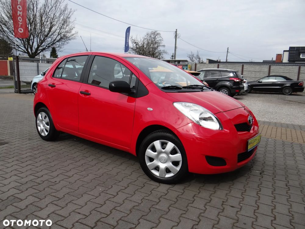 Toyota Yaris 1.0 Terra EU5 - 11