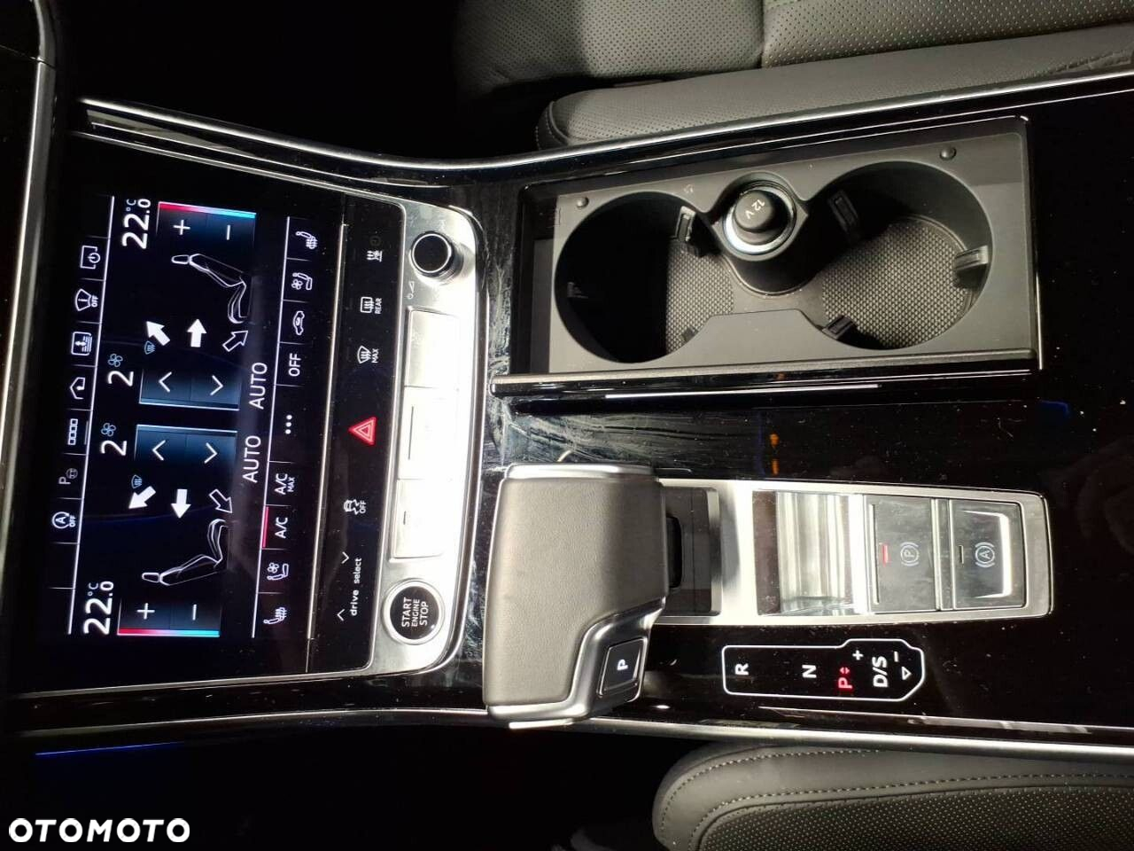 Audi A8 - 7