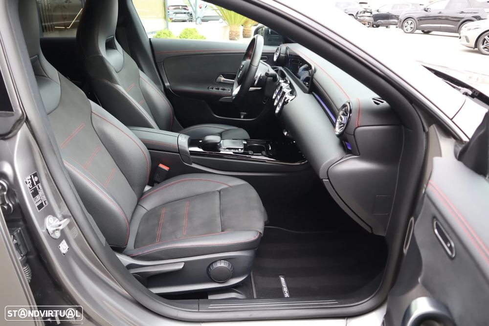 Mercedes-Benz CLA 250 e 8G-DCT AMG Line - 12