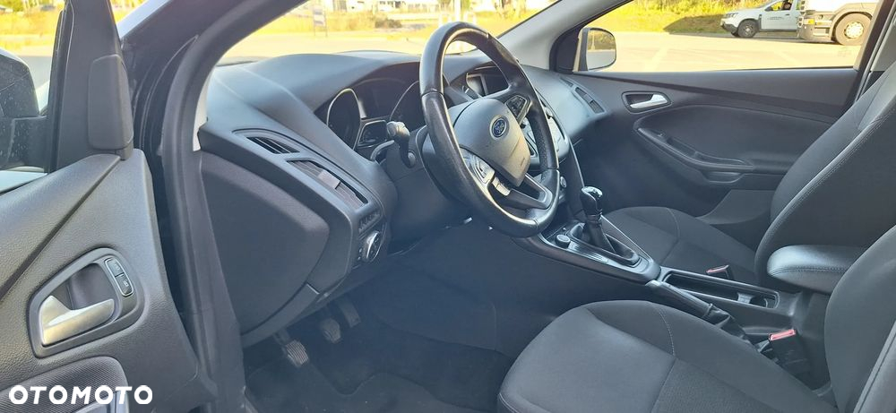 Ford Focus 1.6 SYNC Edition - 3