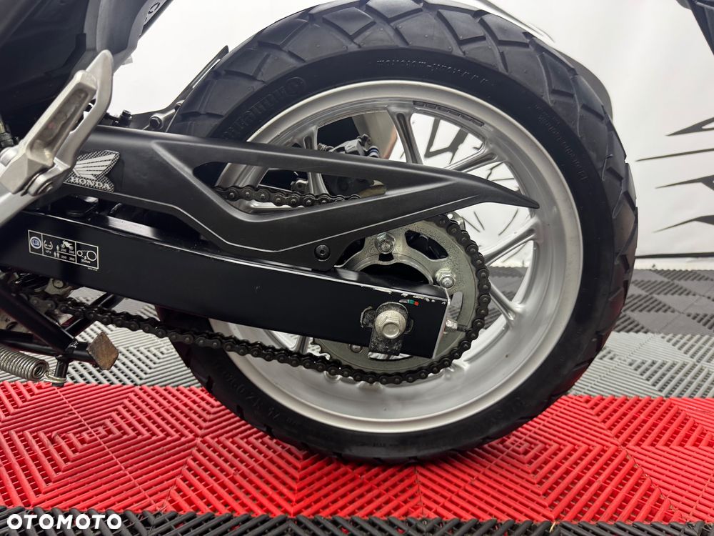 Honda NC - 18