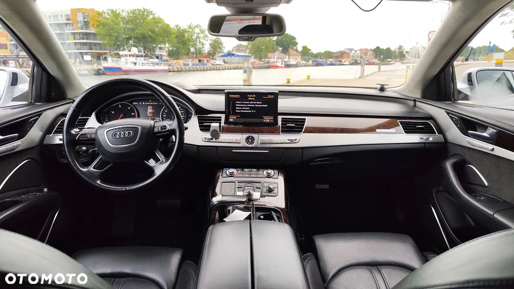 Audi A8 4.2 TDI L Quattro - 11