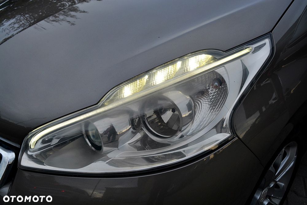 Peugeot 208 95 VTI Active - 17
