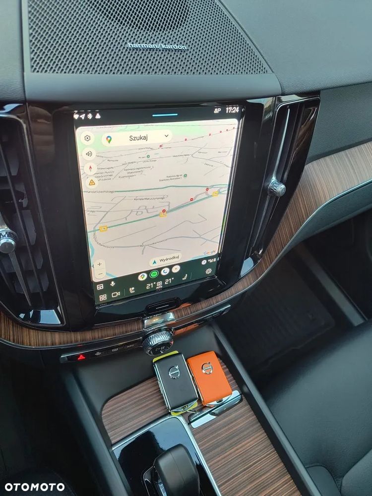 Volvo XC 60 B5 B AWD Plus Black Edition - 27