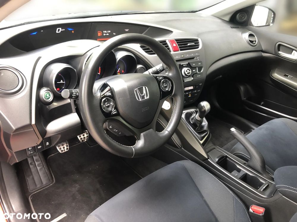Honda Civic 1.8 Sport - 10