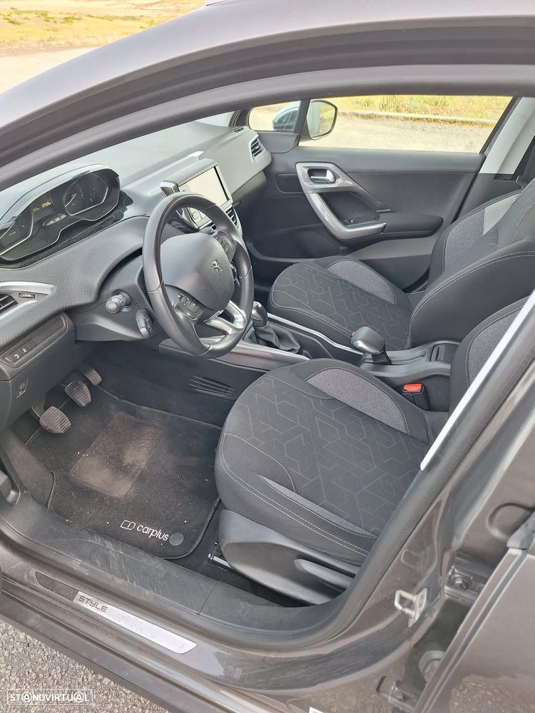 Peugeot 2008 1.6 BlueHDi Style - 3