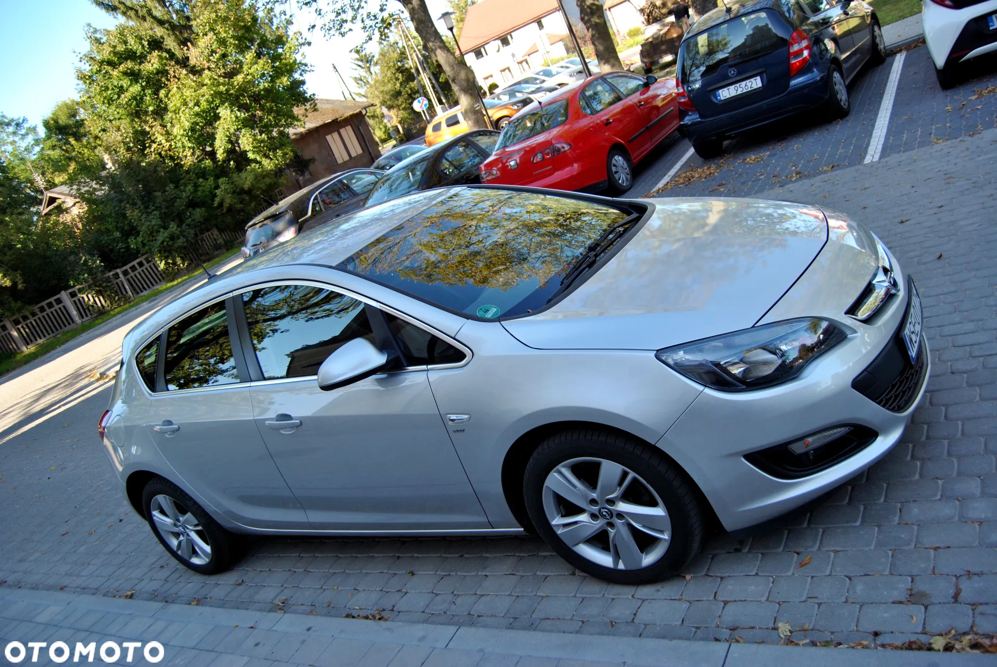Opel Astra IV 1.4 T Cosmo - 17