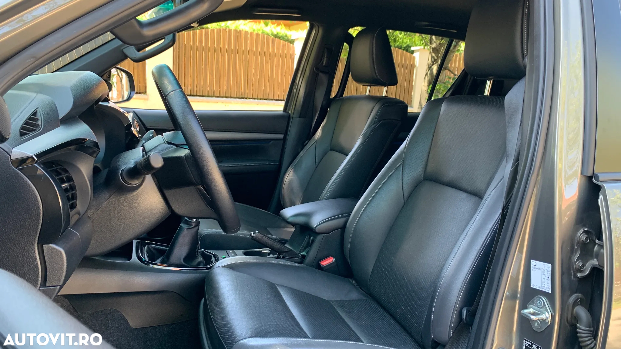 Toyota Hilux - 20