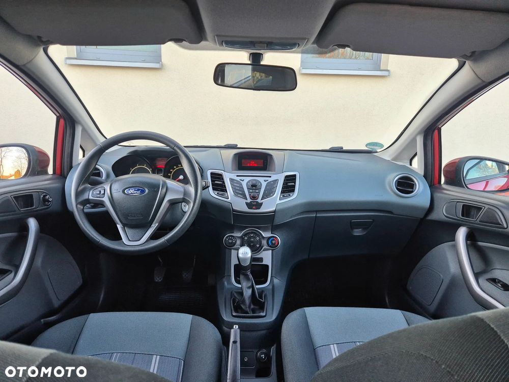 Ford Fiesta 1.25 Celebration - 7