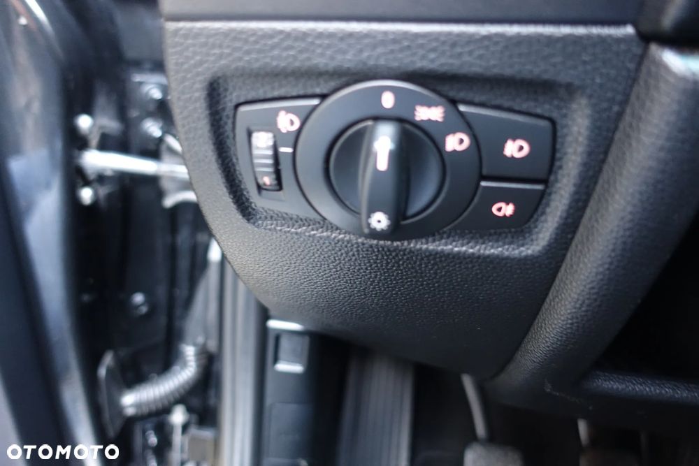 BMW Seria 1 116d - 25