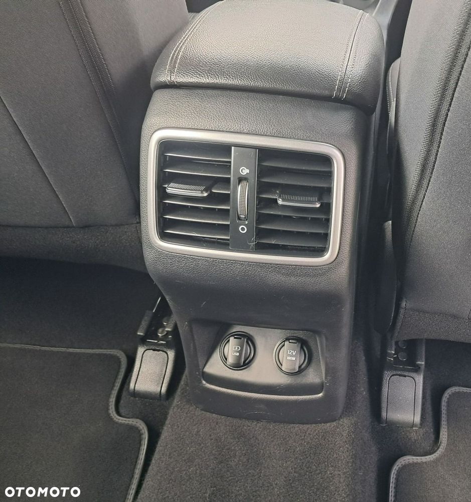 Kia Sportage - 14