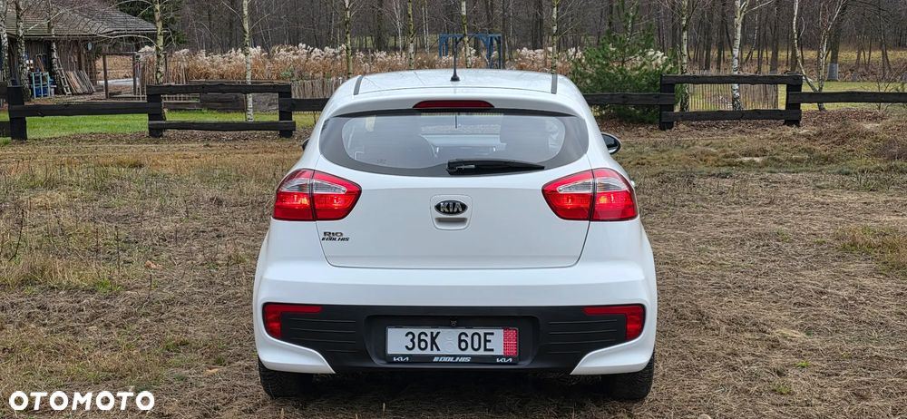 Kia Rio 1.2 L - 7