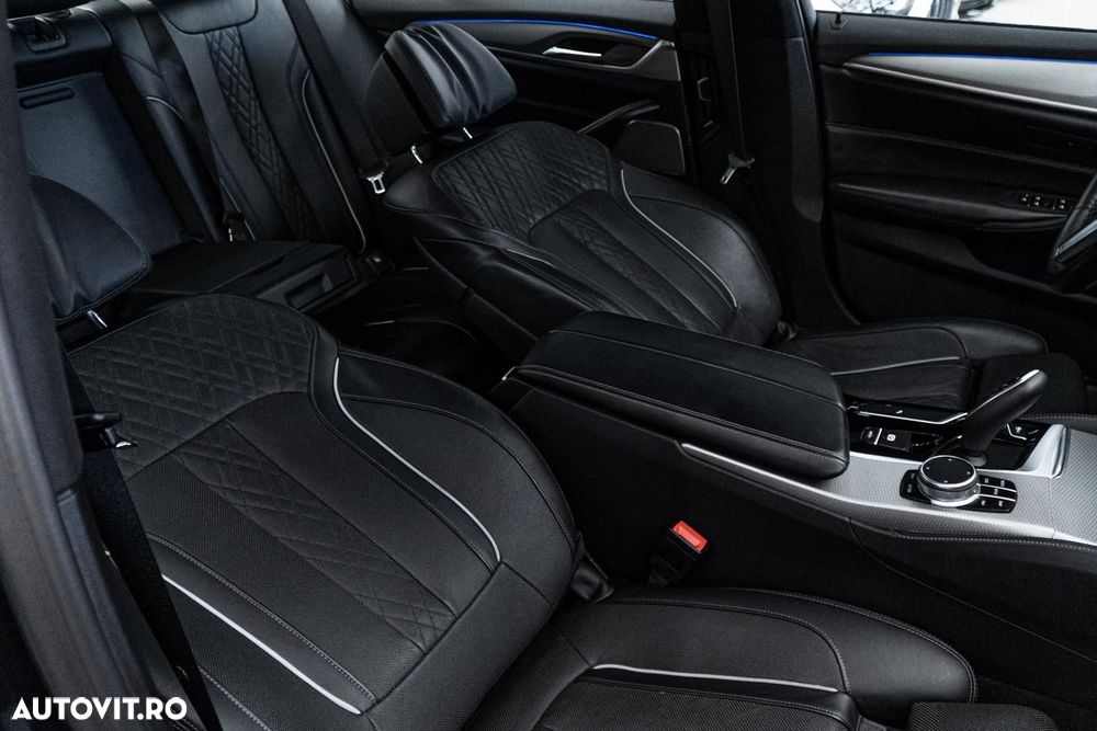 BMW Seria 5 530i xDrive Aut. M Sport Edition - 39