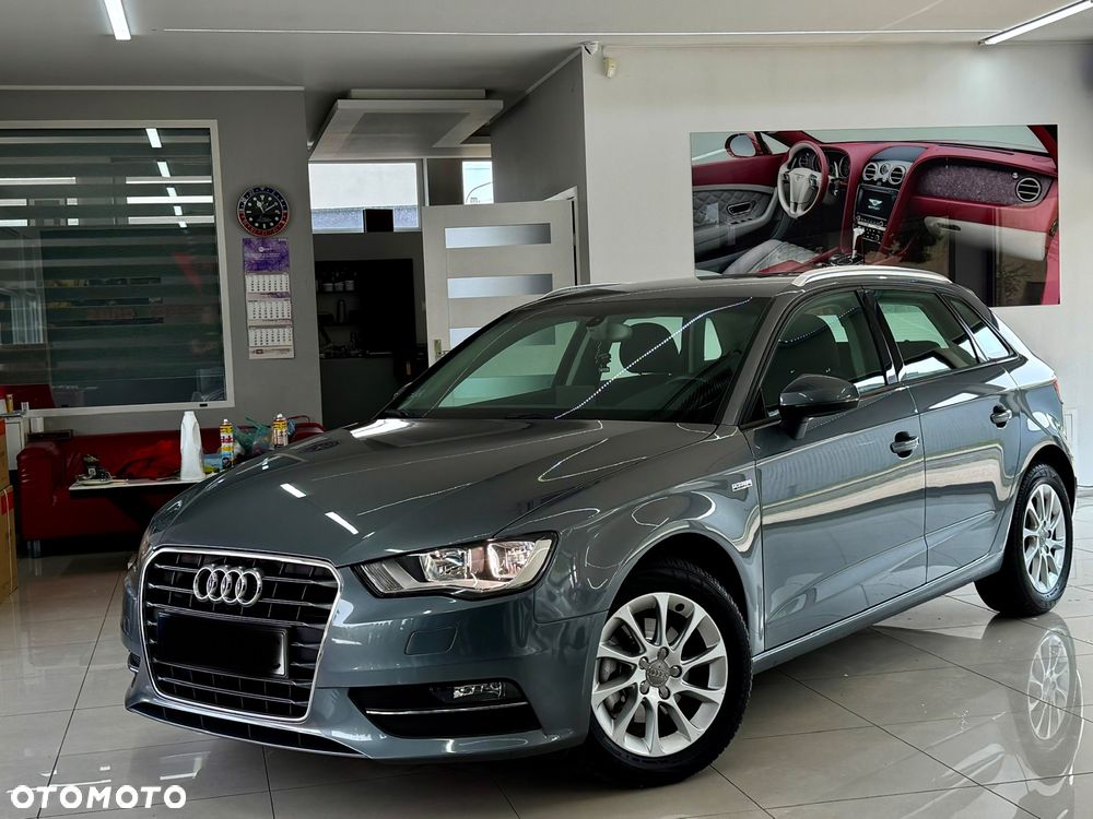 Audi A3 Sportback 1.6 TDI Ambition - 2
