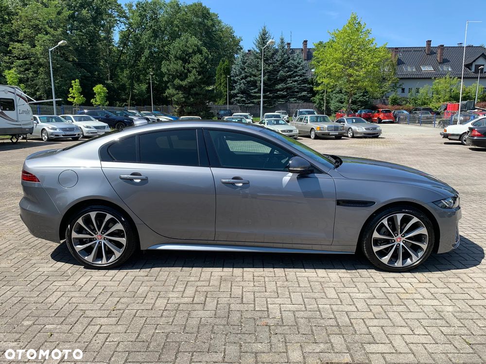 Jaguar XE 2.0 D200 mHEV AWD R-Dynamic SE - 5