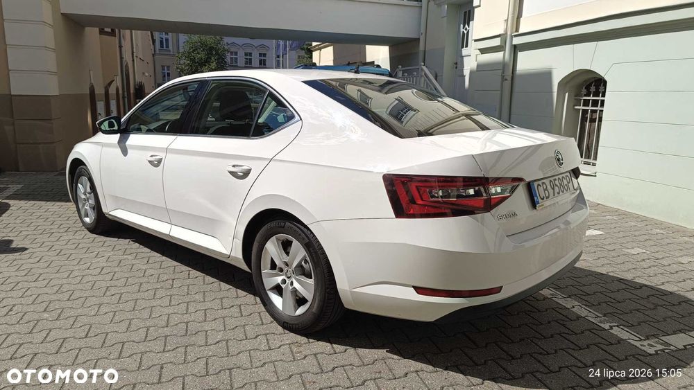 Skoda Superb 2.0 TDI Ambition - 4