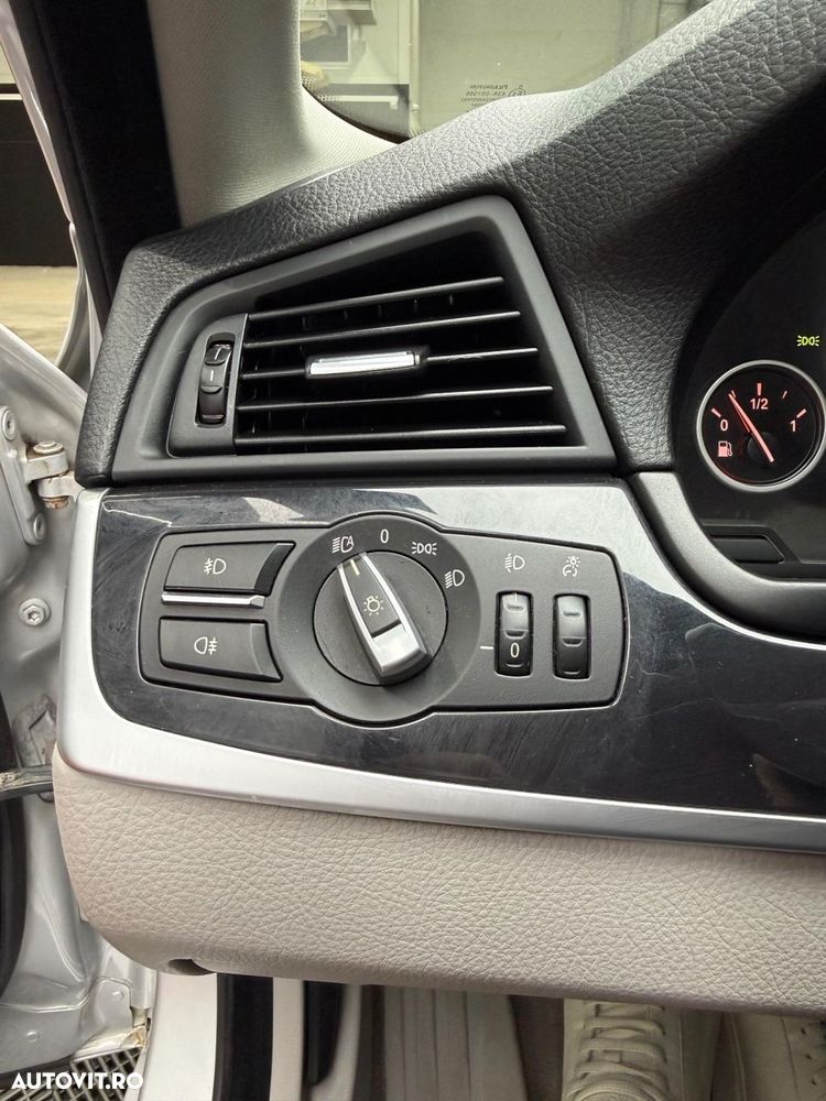 BMW Seria 5 523i Sport-Aut. - 15