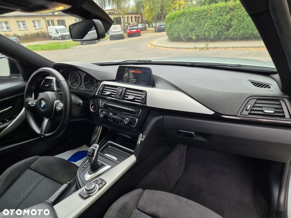BMW Seria 3 320d xDrive Sport Line - 7