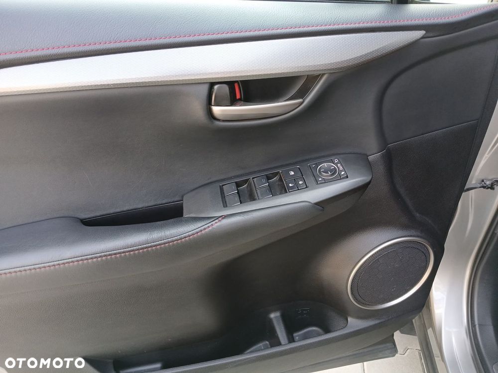 Lexus NX 200t F Sport AWD - 11