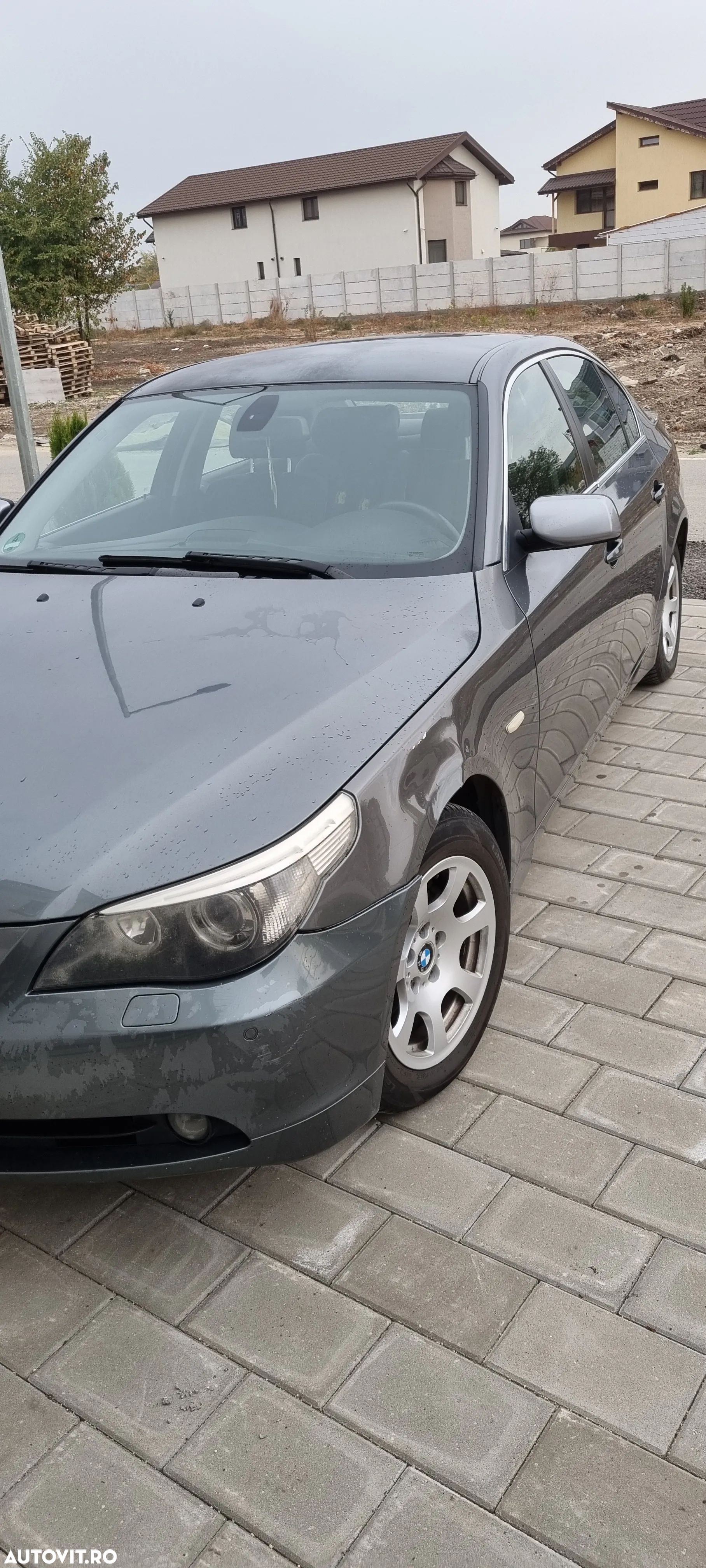 BMW Seria 5 520d Touring - 1