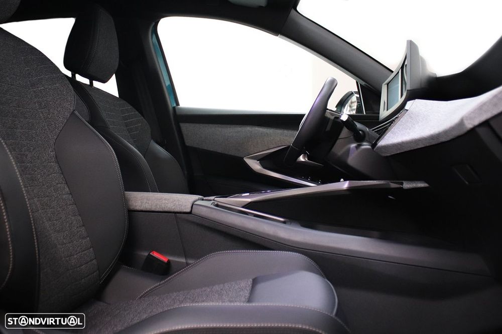 Peugeot 3008 1.2 Hybrid Allure e-DCS6 - 22