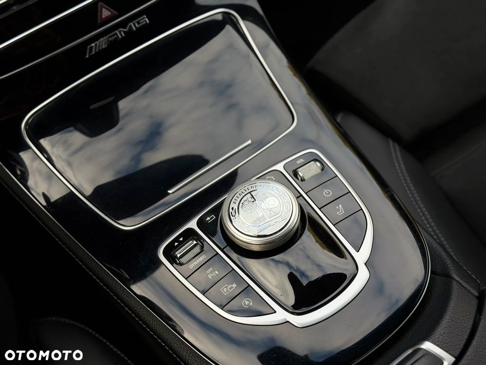 Mercedes-Benz Klasa E 200 d 9G-TRONIC - 30