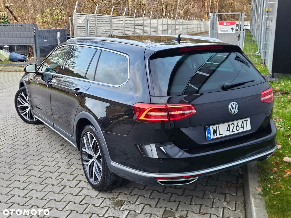 Volkswagen Passat Variant 2.0 TDI SCR 4Motion DSG Highline - 3