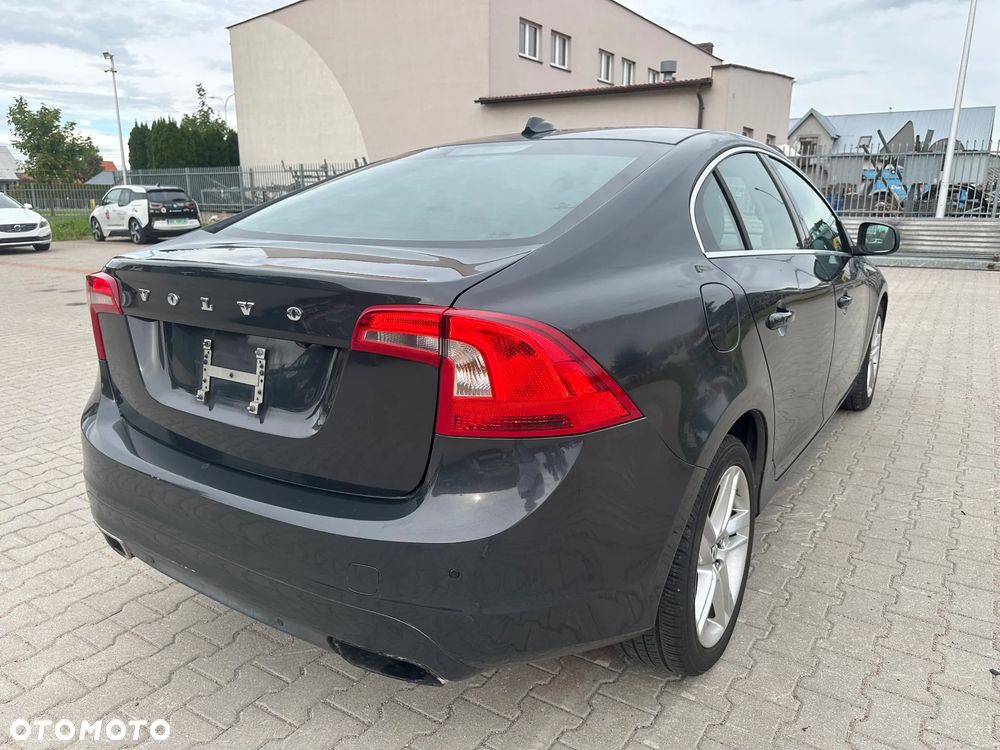 Volvo S60 - 15