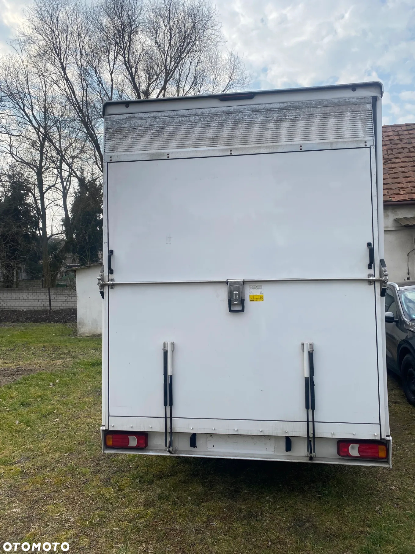 Kontener zabudowa Iveco Daily z 2023 roku wyjątkowa konstrukcja - 6