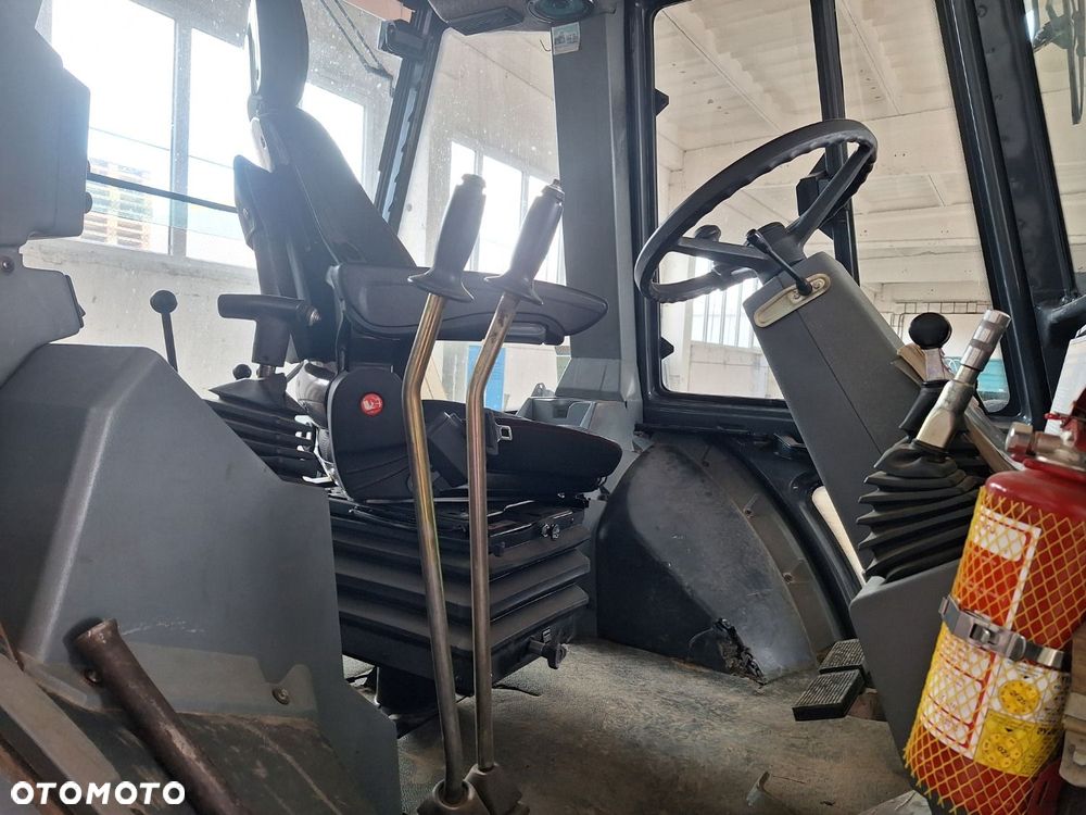 Case 580 K 4X4 - 24