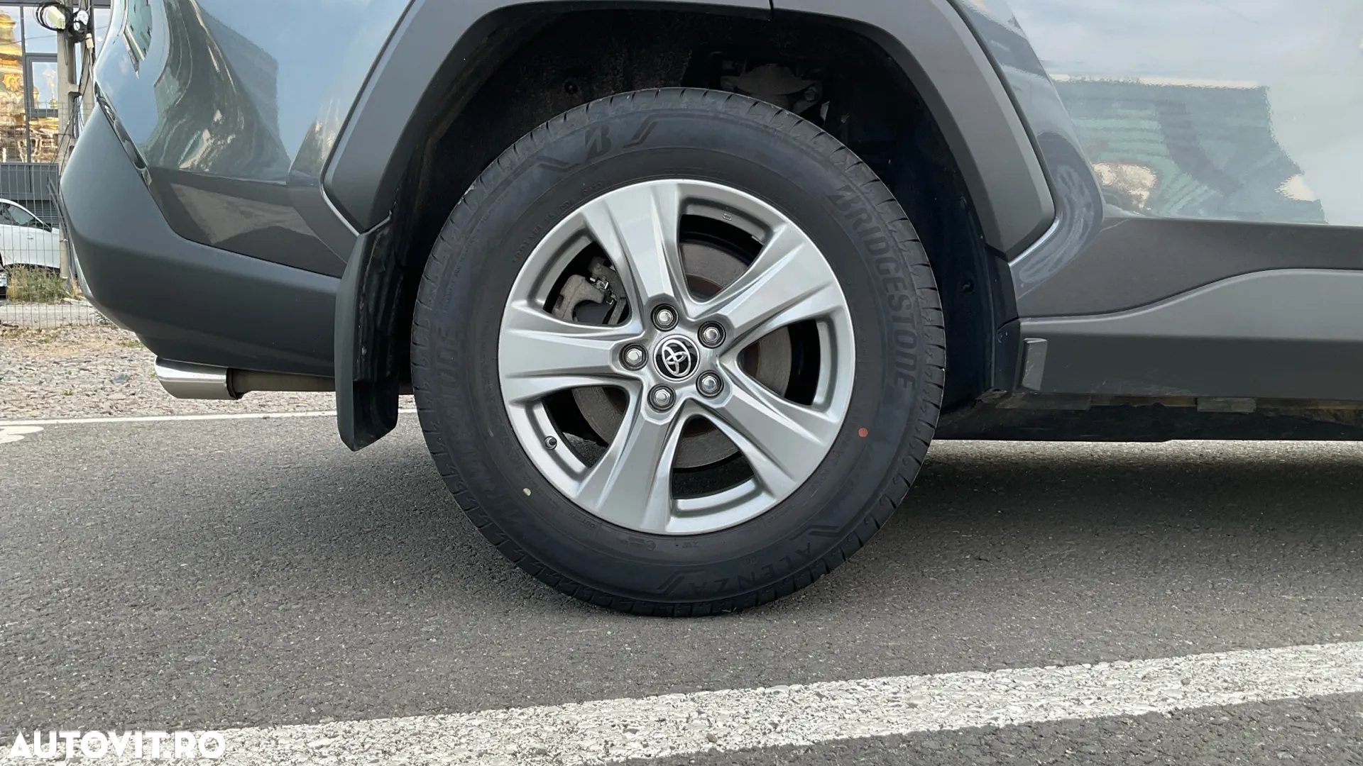 Toyota RAV4 - 13