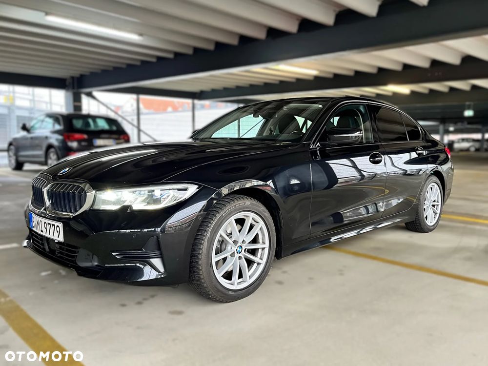 BMW Seria 3 320d xDrive Advantage - 12