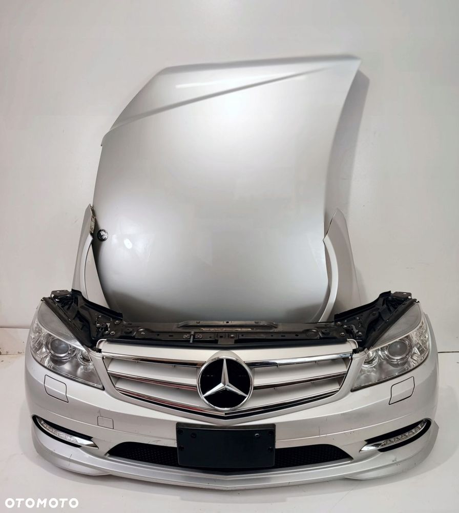 MERCEDES C KLASA W204 BŁOTNIK PRAWY PRZÓD PRZEDNI