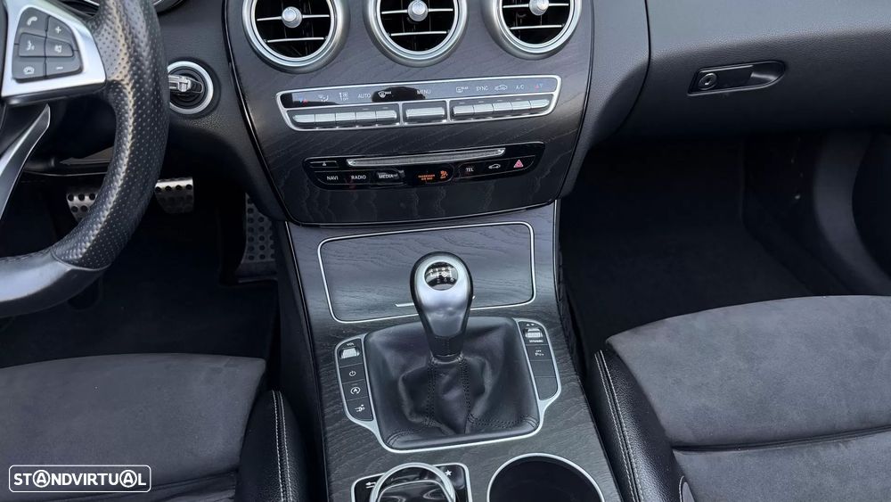 Mercedes-Benz C 180 Cabrio AMG Line - 11